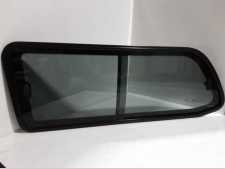 Complete Side Glass LH Universal