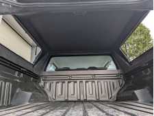 Maxus ETerron 9 (25-ON) SJS Side Opening Hardtop Double Cab   With Central Locking