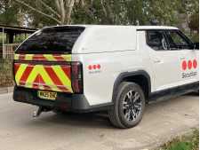 Maxus E-Terron 9 (25-ON) SJS Solid Sided Hardtop Double Cab   With Central Locking