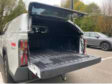 Maxus E-Terron 9 (25-ON) SJS Solid Sided Hardtop Double Cab   With Central Locking