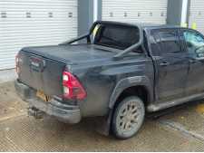 USED Mountain Top Roller and Roll bar - Toyota Hilux MK9-MK11 (2016-ON). 1 Key