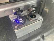 12V and USB power point