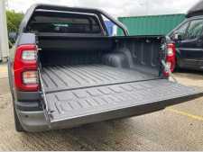 Toyota Hilux MK11  (20-ON) RetraxONE MX Roller Top Double Cab