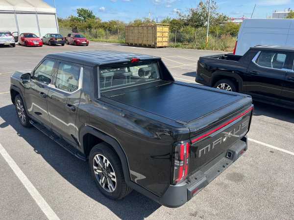 Maxus E-Terron 9 (2025-ON) Titan Slide Roller Top Double Cab