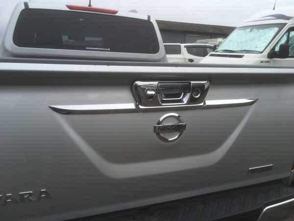 Nissan Navara NP300 (16-22) Tailgate handle cover - CHROME Double Cab