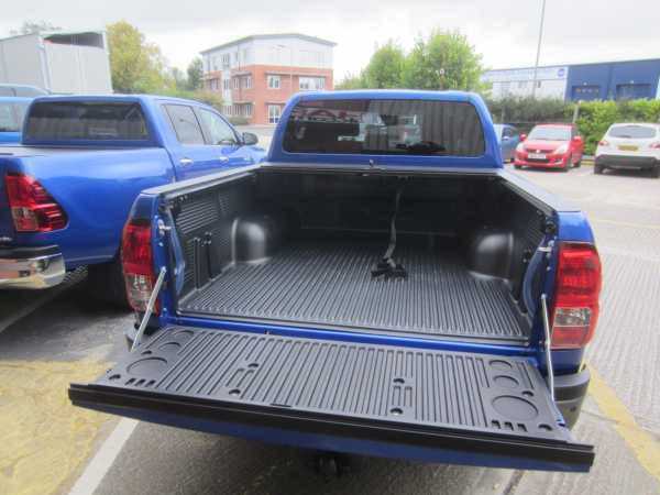 [即納]2018 TOYOTA HILUX REVO GUN 125 系 マットブラック サイド ガーニッシュ トヨタ 新型 ハイラックス レボ ガード 即納]2018 TOYOTA HILUX REVO GUN 125 系 マットブラック サイド