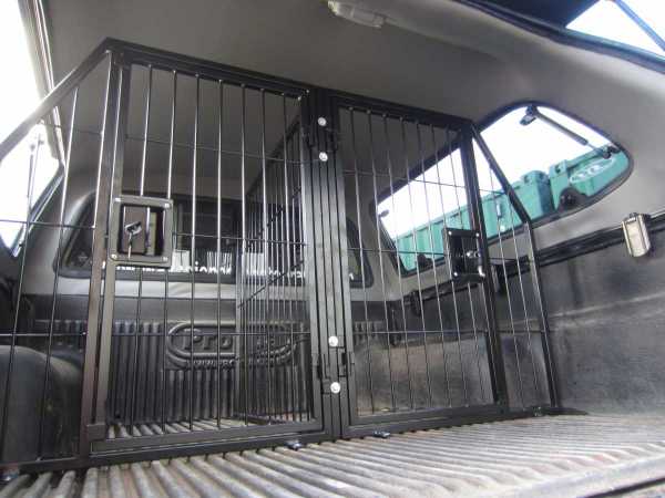 Nissan Navara D40 MK1 (2005-2010) Lockable Dog Cage